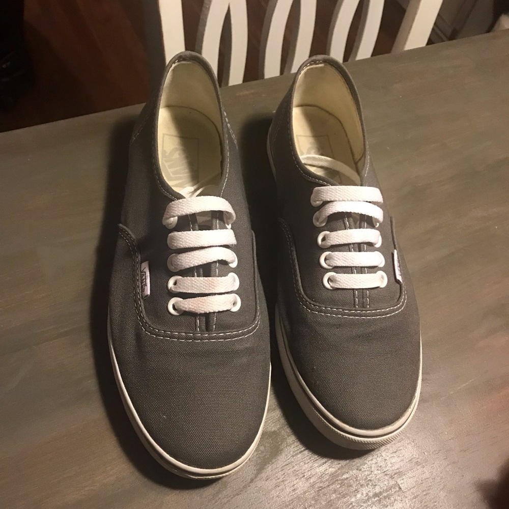Women’s vans size 8
